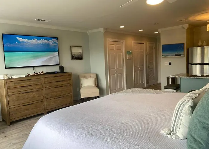 Destin Bliss! Your Dream Studio Condo On Holiday Isle!